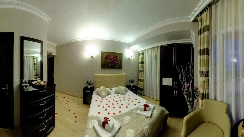 Marine House Boutique Hotel Adalar Exteriér fotografie