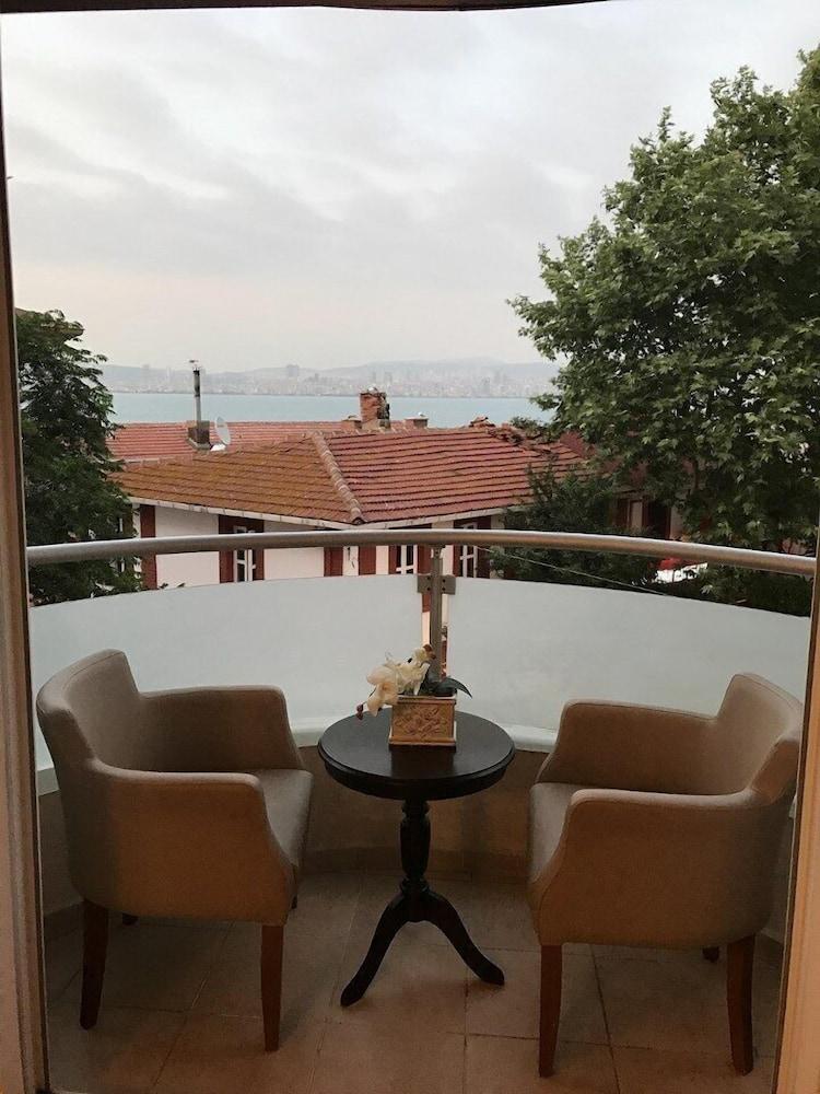 Marine House Boutique Hotel Adalar Exteriér fotografie